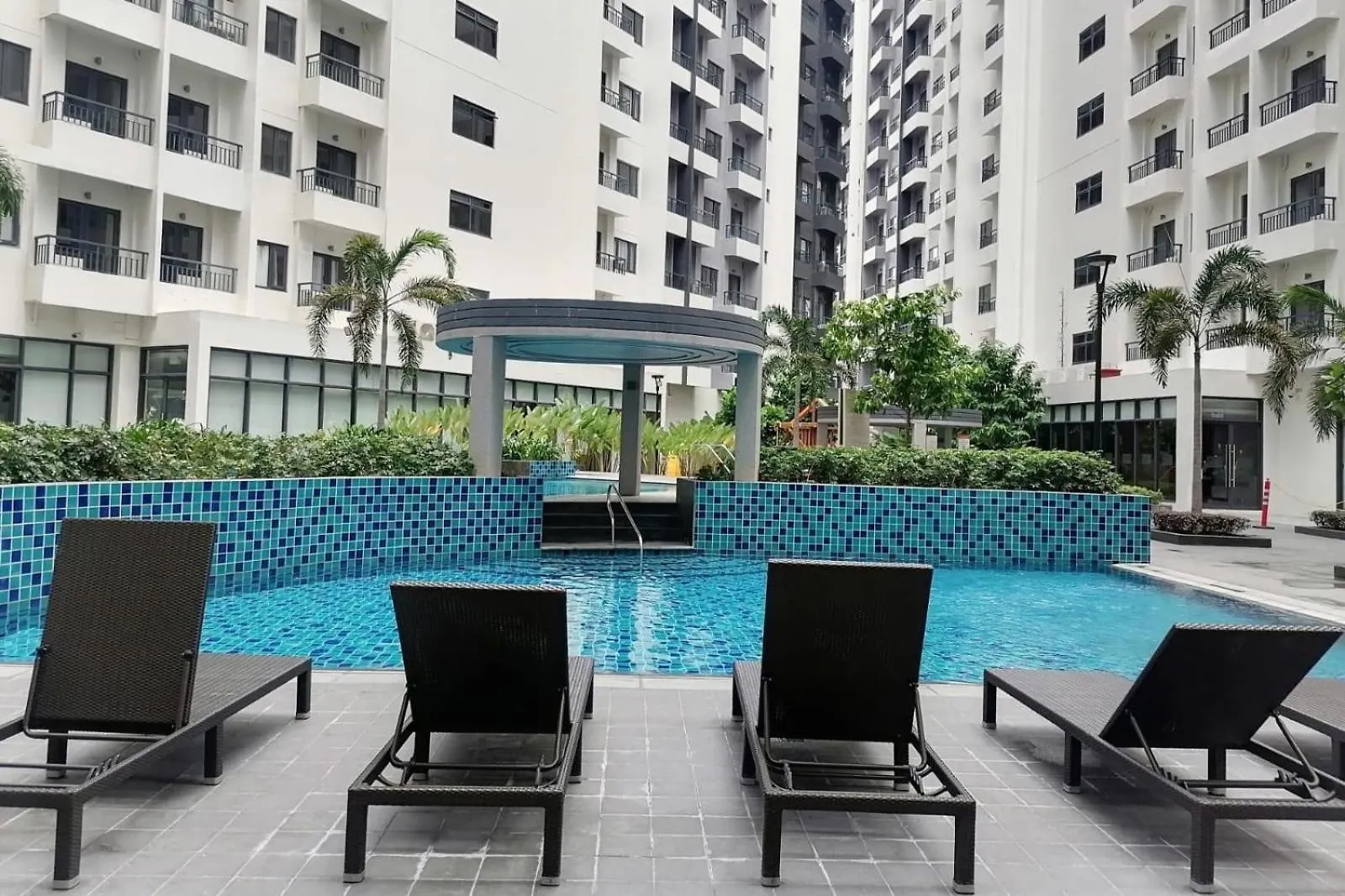 Spring Residence Bicutan, Paranaque Manila Apartment